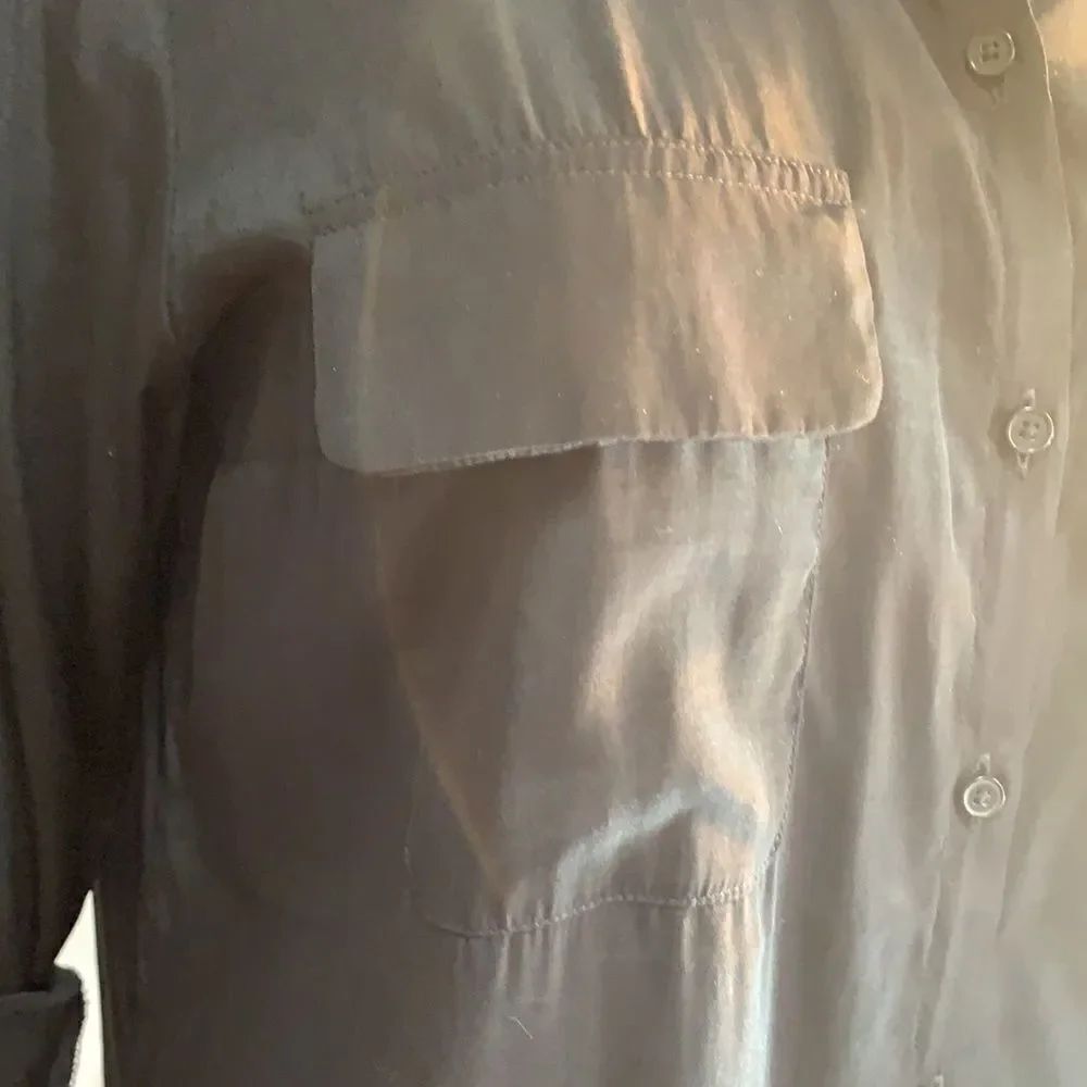Express Button Front 2 Pocket Long Sleeve Blouse - Picture 4 of 9
